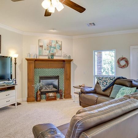 Quaint Noble Home 6 Mi To University Of Oklahoma! Norman Exterior foto
