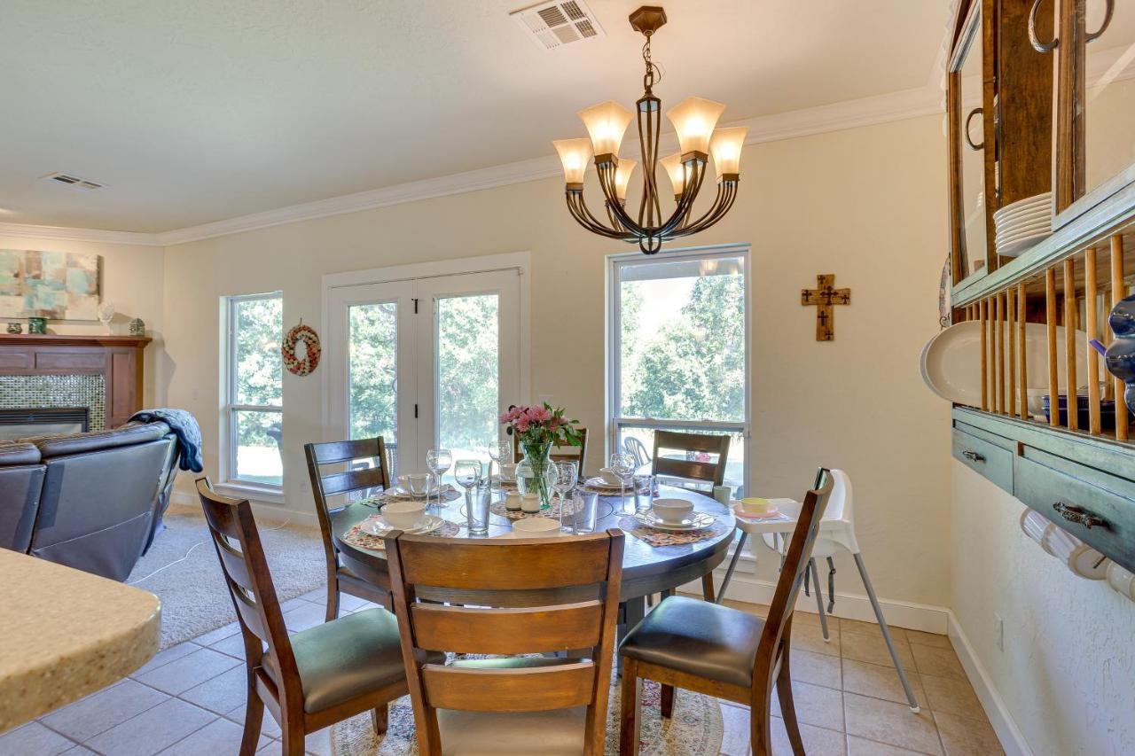 Quaint Noble Home 6 Mi To University Of Oklahoma! Norman Exterior foto