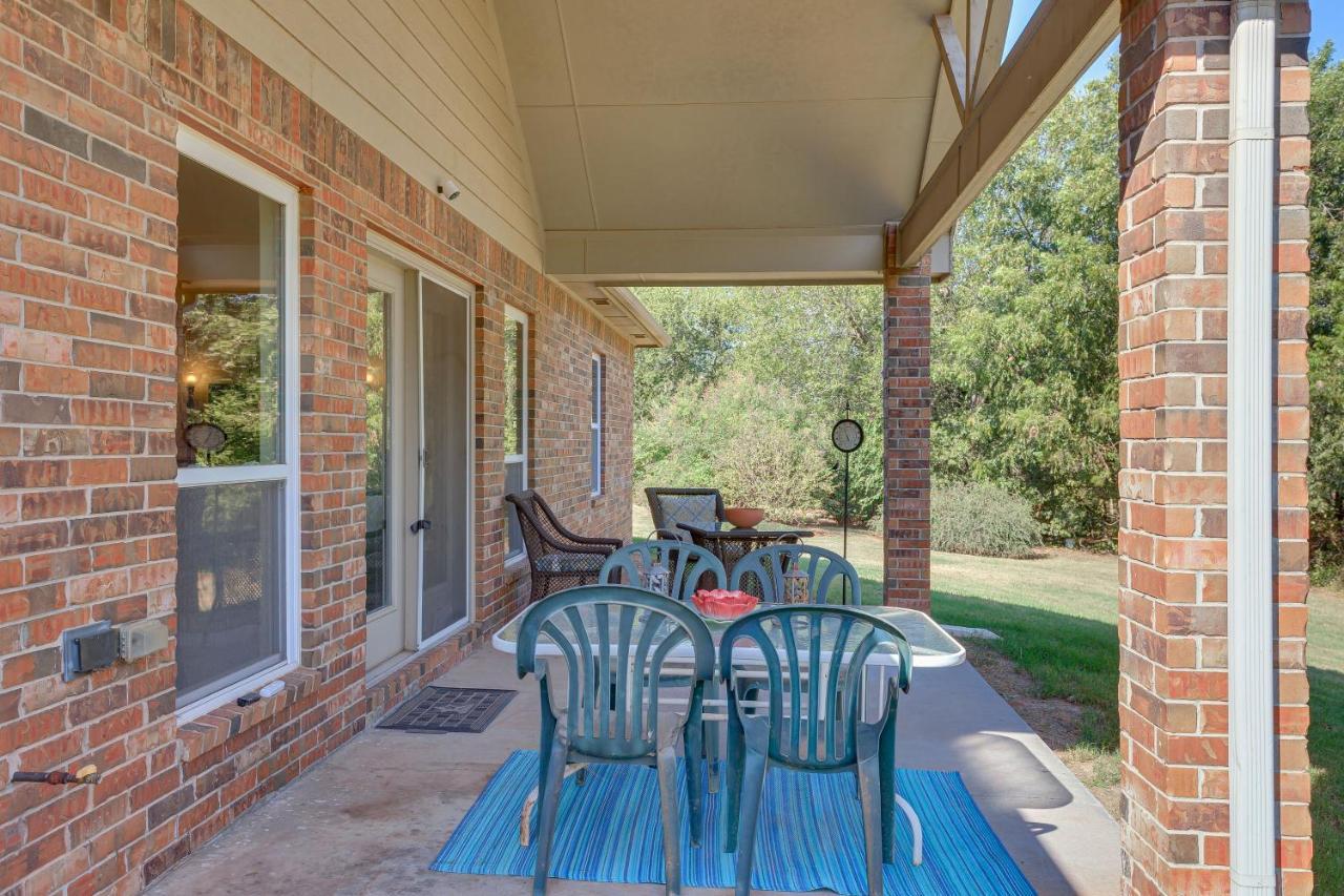 Quaint Noble Home 6 Mi To University Of Oklahoma! Norman Exterior foto
